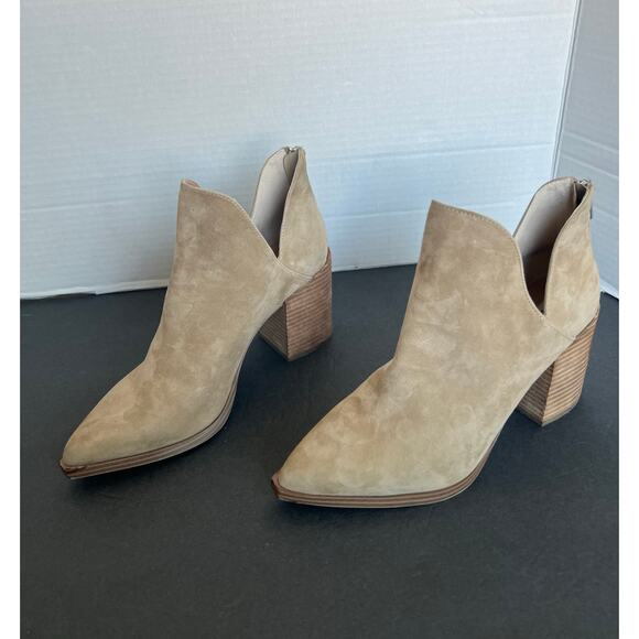 Steve Madden Pointed Toe Ankle Booties Tan Suede Block Heel Western Boots Sz 8.5 - Picture 1 of 10